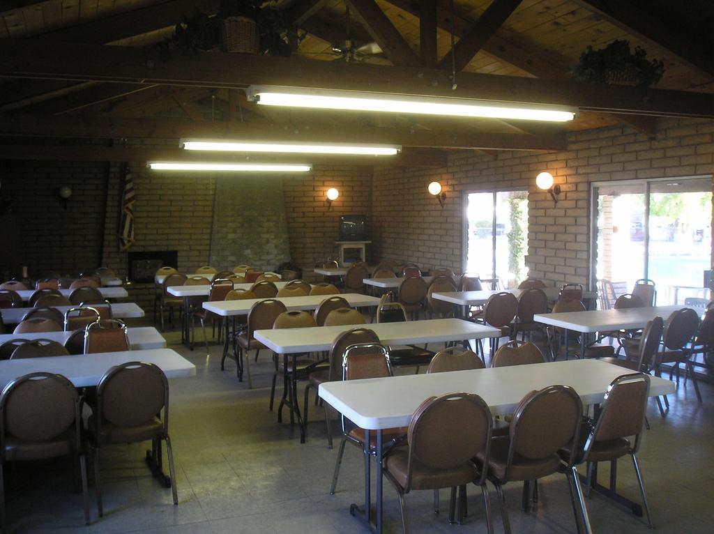 Palm Springs Camping Resort Cabin 3 อเมริกา ภายนอก รูปภาพ